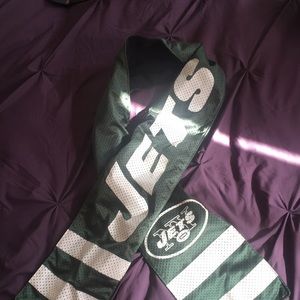 **J-E-T-S JETS JETS JETS**